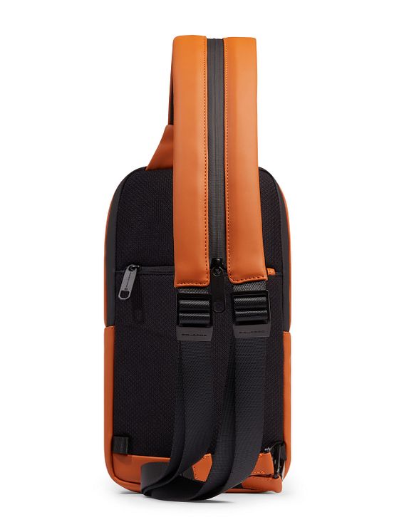 Piquadro C20W Taška přes rameno RFID 32 cm