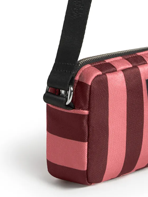 Wouf Daily Crossbody taška 19 cm Wouf Daily Crossbody taška 19 cm