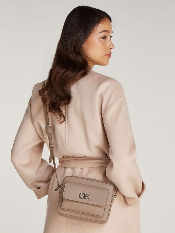 Calvin Klein Re-Lock Skuldertaske 20 cm