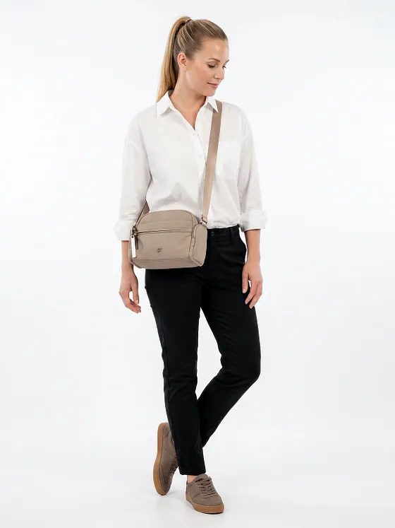 Suri Frey SFY Bonny Crossbody taske 30 cm Suri Frey SFY Bonny Crossbody taske 30 cm