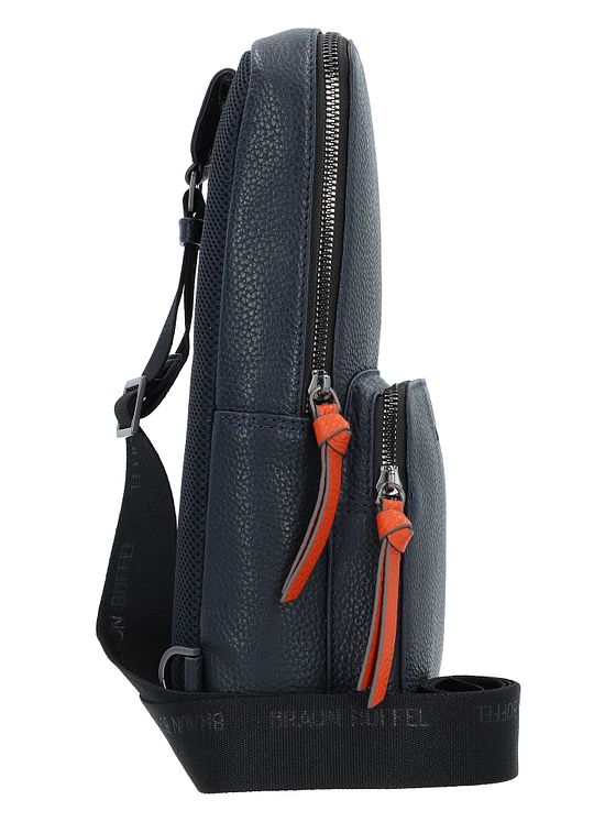 Braun Büffel Novara skuldertaske i læder 20 cm Braun Büffel Novara skuldertaske i læder 20 cm