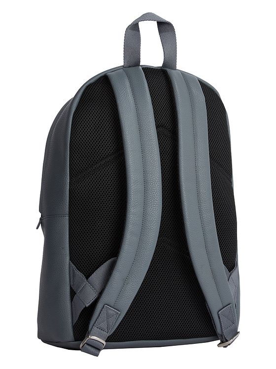 Calvin Klein CK Must Daypack 41 cm Calvin Klein CK Must Daypack 41 cm