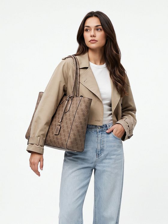 Guess Marissa Shopperit 52 cm Kannettavan tietokoneen taskun syvyys Guess Marissa Shopperit 52 cm Kannettavan tietokoneen taskun syvyys