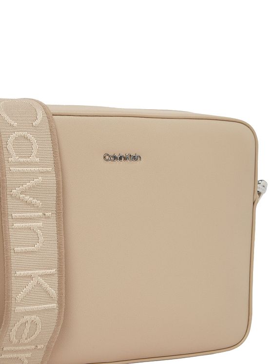 Calvin Klein CK Mixmedia Skuldertaske 22 cm