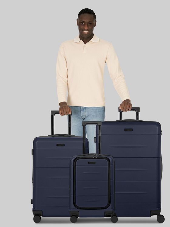 Police London 4 hjul Kuffert 3-delt med strækfold Police London 4 hjul Kuffert 3-delt med strækfold