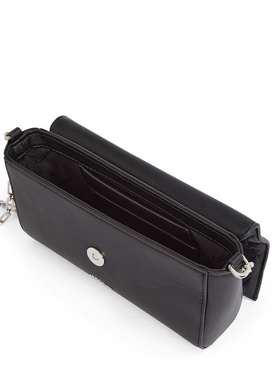 Calvin Klein Mini Quilt Skuldertaske 21 cm Calvin Klein Mini Quilt Skuldertaske 21 cm