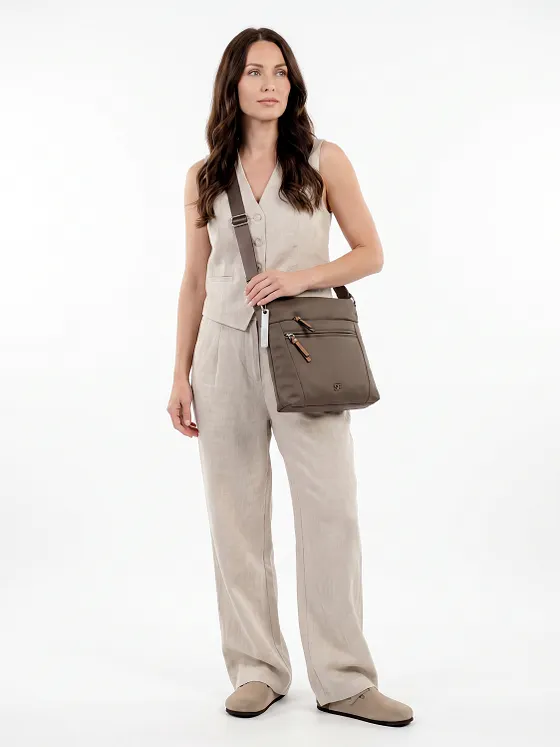 Suri Frey SFY Bonny Crossbody taske 28 cm Suri Frey SFY Bonny Crossbody taske 28 cm