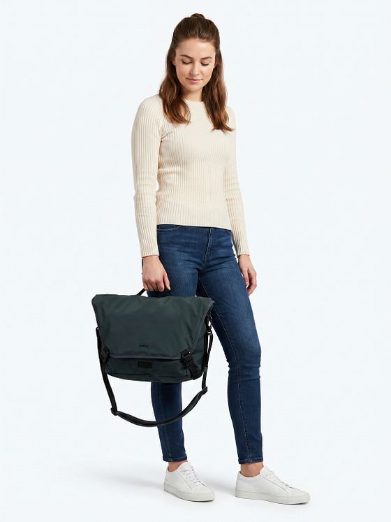 Bellroy Venture Messengertaske 52 cm Laptoprum Bellroy Venture Messengertaske 52 cm Laptoprum