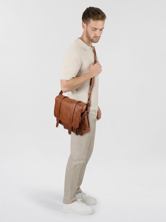 aunts & uncles Grandma´s Luxury Club Dokumenttaske Messenger Læder 34 cm Laptoprum