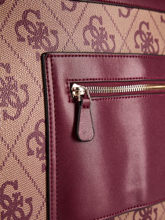 Guess Berta Skuldertaske 34 cm Guess Berta Skuldertaske 34 cm