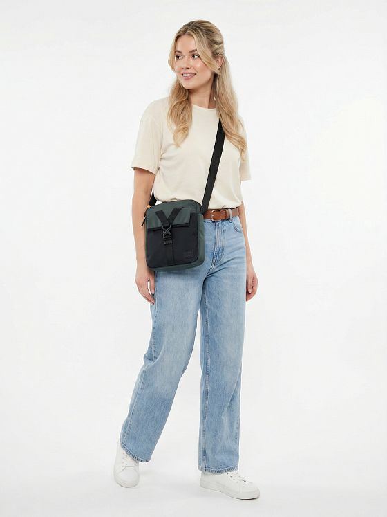 Mandarina Duck Y-Lite Crossbody-laukku 23 cm Mandarina Duck Y-Lite Crossbody-laukku 23 cm