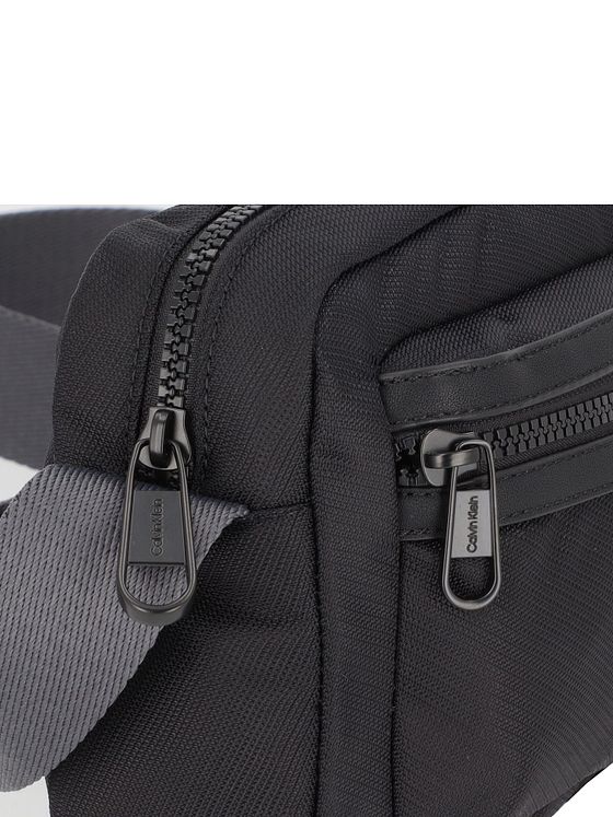 Calvin Klein CK Elevated Skuldertaske 22 cm