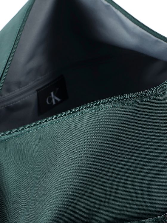 Calvin Klein Bold Weekend-rejsetaske 44.5 cm Calvin Klein Bold Weekend-rejsetaske 44.5 cm