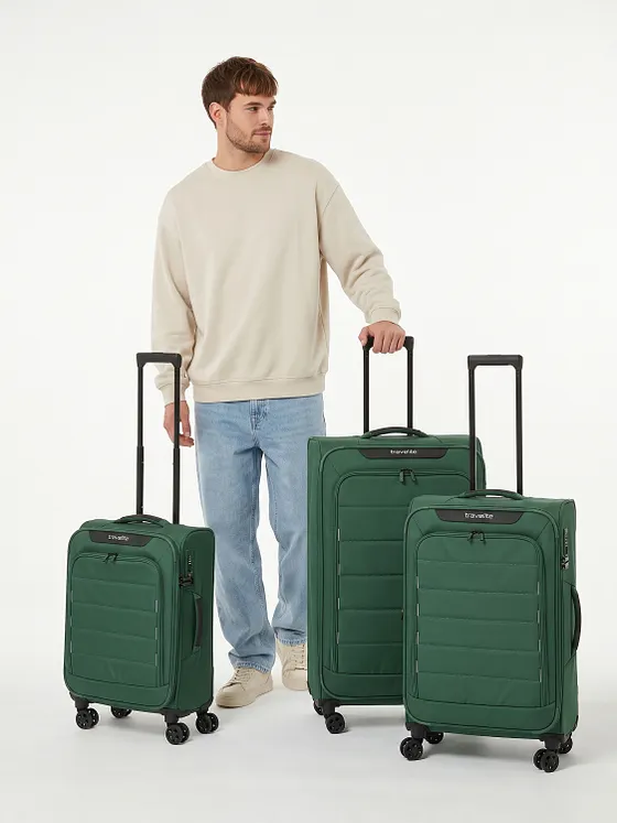 Travelite Skaii 4-pyöräinen Matkalaukkusetti 3-osainen Laajennettava Travelite Skaii 4-pyöräinen Matkalaukkusetti 3-osainen Laajennettava
