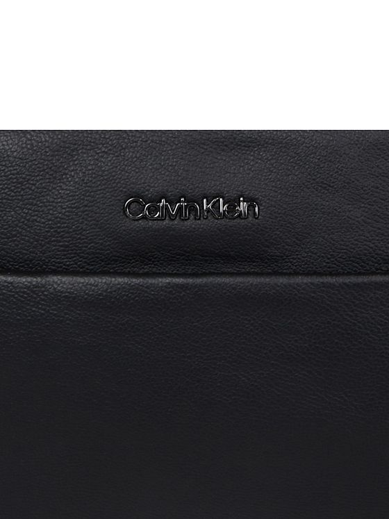 Calvin Klein CK Refined Skuldertaske 20 cm Calvin Klein CK Refined Skuldertaske 20 cm