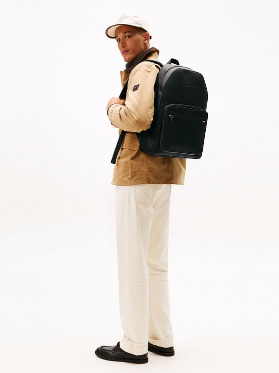 Tommy Hilfiger TH Corp Daypack 45 cm Laptoprum Tommy Hilfiger TH Corp Daypack 45 cm Laptoprum