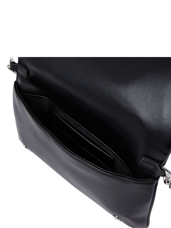 Calvin Klein Line Quilt Skuldertaske 28 cm Calvin Klein Line Quilt Skuldertaske 28 cm