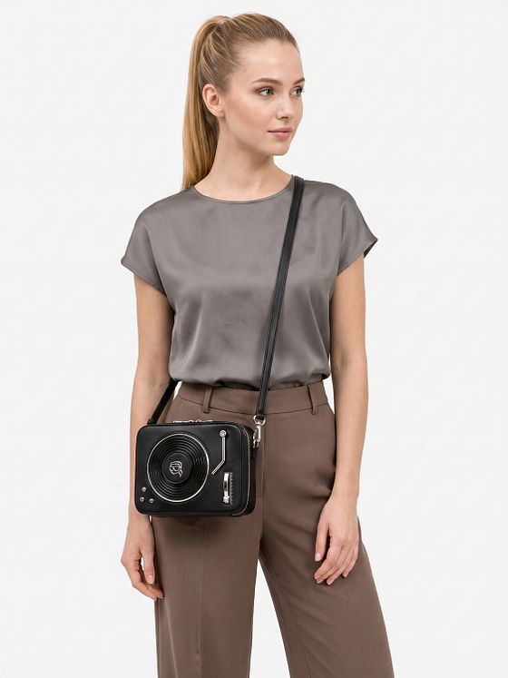 Karl Lagerfeld Ikon Crossbody taske 20.5 cm Karl Lagerfeld Ikon Crossbody taske 20.5 cm