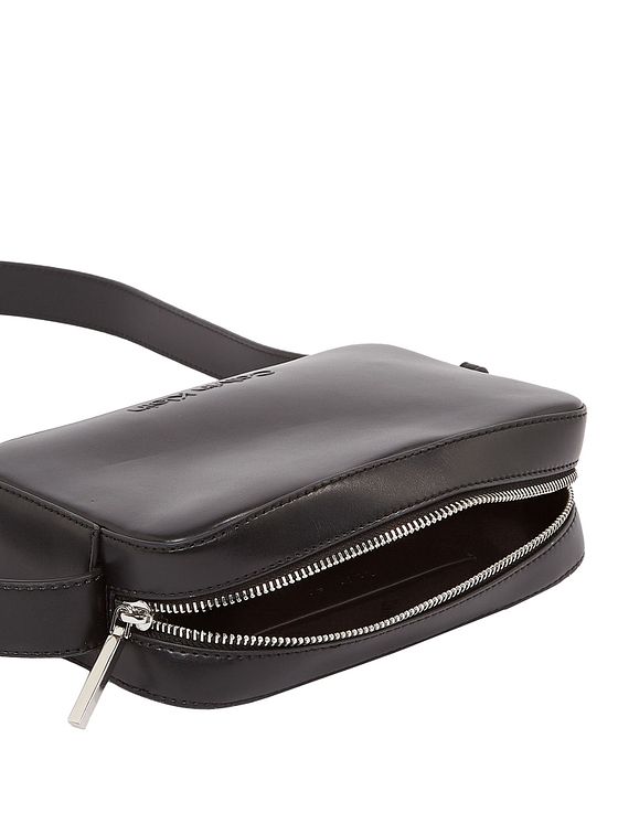 Calvin Klein Embossed Skuldertaske 22.5 cm