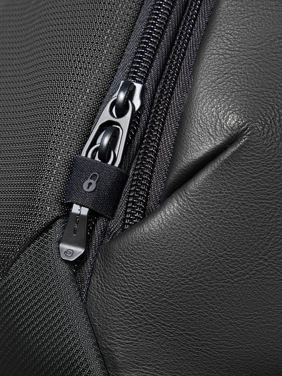 Piquadro PQ Earth Batoh 46 cm Kapsa na notebook