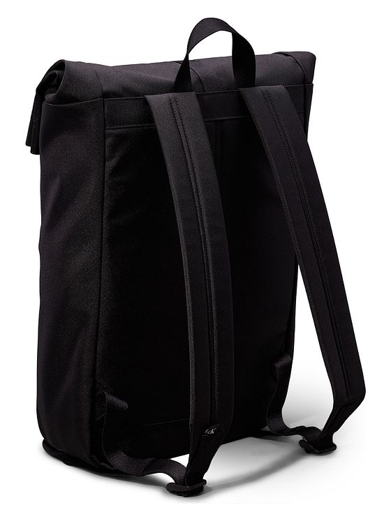 Calvin Klein Jeans Sport Essentials Daypack 28 cm Laptoprum Calvin Klein Jeans Sport Essentials Daypack 28 cm Laptoprum