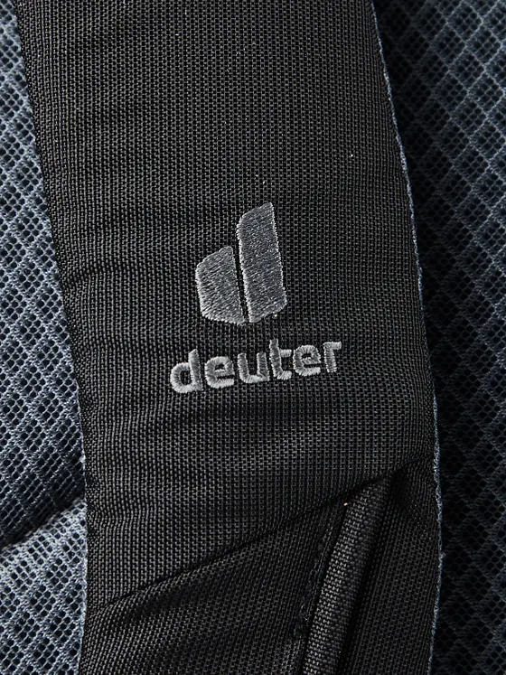 Deuter Carry On 30 L -matkareput 52 cm Deuter Carry On 30 L -matkareput 52 cm