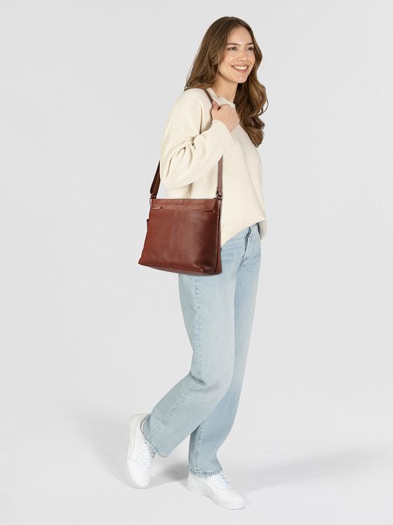 Burkely Antique Avery Skuldertaske Læder 30 cm Burkely Antique Avery Skuldertaske Læder 30 cm