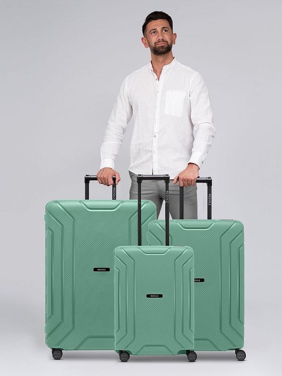 Redolz Essentials 15 4-hjulet kuffertsæt 3-delt med trepunktslukning Redolz Essentials 15 4-hjulet kuffertsæt 3-delt med trepunktslukning