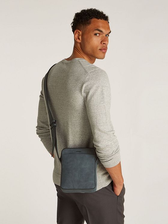 Calvin Klein CK Refined Mini Bag skuldertaske 17 cm Calvin Klein CK Refined Mini Bag skuldertaske 17 cm