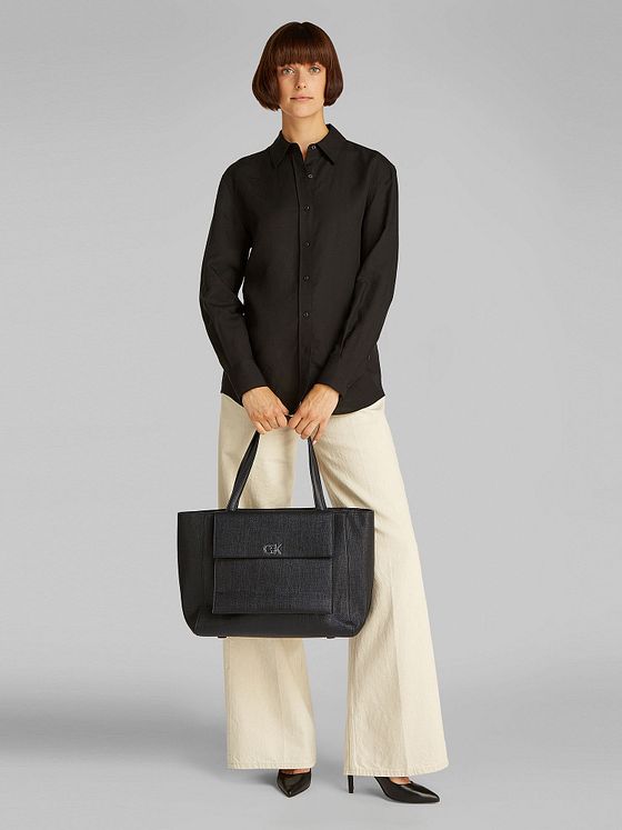 Calvin Klein Re-Lock Shopper-taske 44 cm Calvin Klein Re-Lock Shopper-taske 44 cm