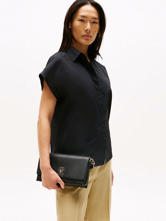 Tommy Hilfiger TH Modern Skuldertaske 26 cm Tommy Hilfiger TH Modern Skuldertaske 26 cm