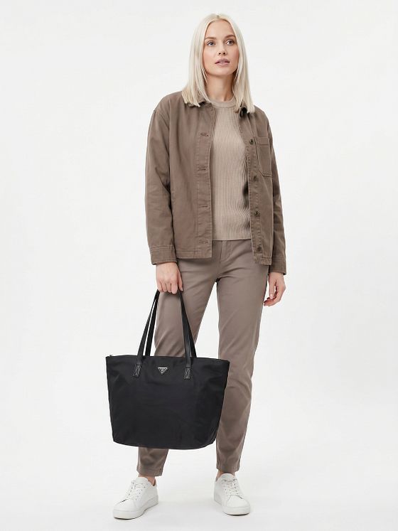 Guess Annette Shopper taske 56 cm Laptoprum Guess Annette Shopper taske 56 cm Laptoprum
