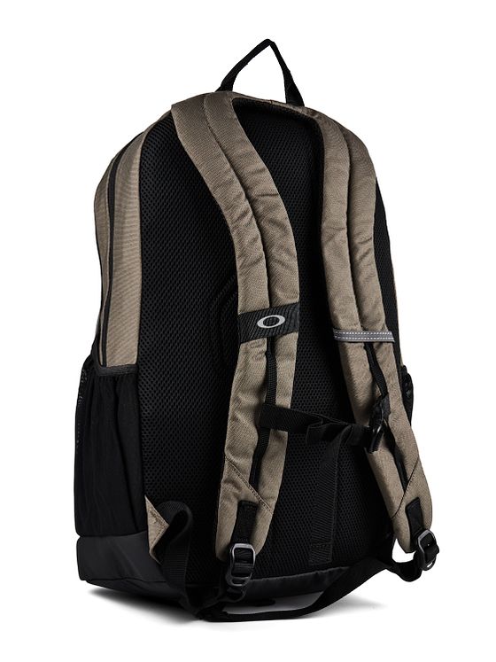 Oakley Spark Traverse Dagsryggsäckar 45 cm Laptopfack Oakley Spark Traverse Dagsryggsäckar 45 cm Laptopfack