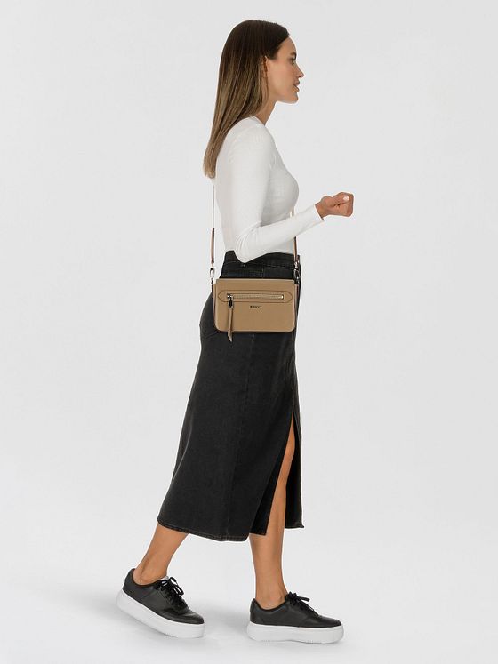 DKNY Bryant Ave Skuldertaske Læder 22 cm