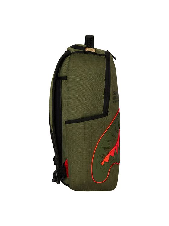 Sprayground Shark Central Army Daypack 45.5 cm Laptoprum Sprayground Shark Central Army Daypack 45.5 cm Laptoprum
