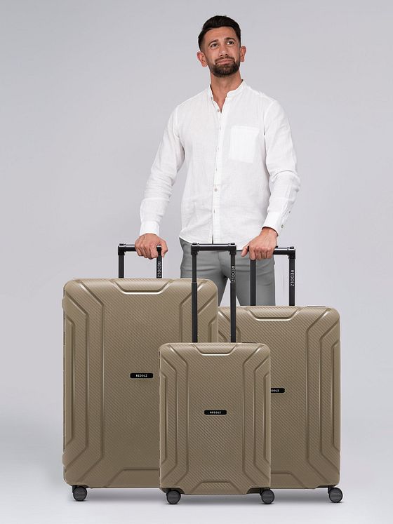 Redolz Essentials 15 4-hjulet kuffertsæt 3-delt med trepunktslukning Redolz Essentials 15 4-hjulet kuffertsæt 3-delt med trepunktslukning