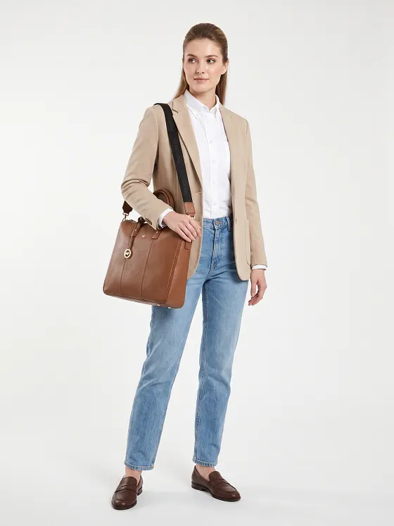 Braun Büffel Hanna Bolsa de compras Piel natural 39 cm Compartimento para el portátil Braun Büffel Hanna Bolsa de compras Piel natural 39 cm Compartimento para el portátil