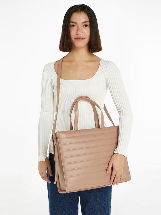 Calvin Klein Line Quilt Skuldertaske 38 cm