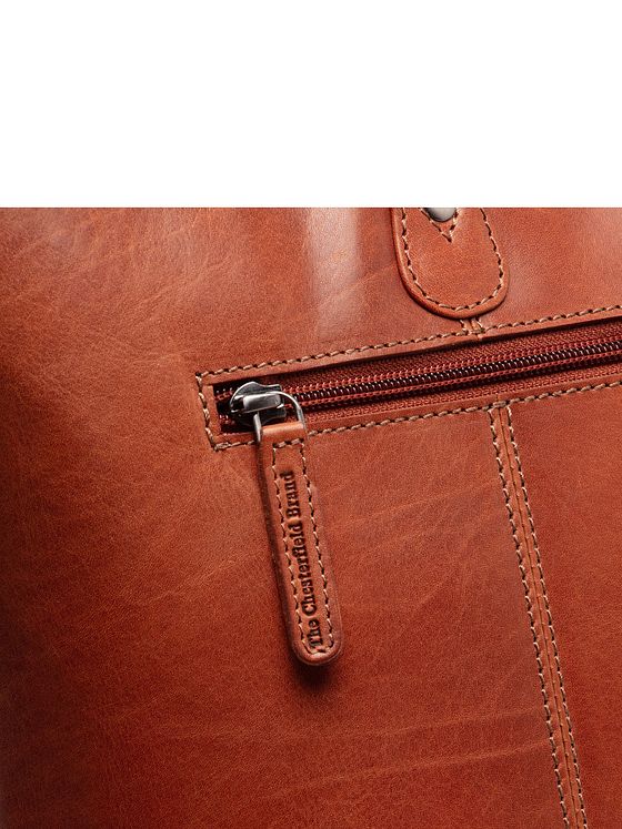 The Chesterfield Brand Astano Skuldertaske Læder 33 cm Laptoprum The Chesterfield Brand Astano Skuldertaske Læder 33 cm Laptoprum