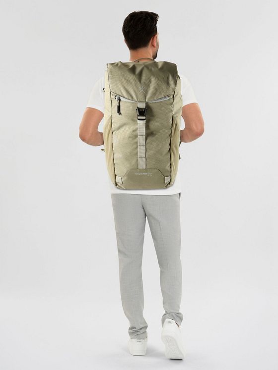 Tropicfeel Shell Go Daypack 49 cm Laptoprum Tropicfeel Shell Go Daypack 49 cm Laptoprum