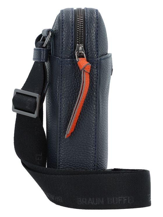 Braun Büffel Novara skuldertaske i læder 20 cm Braun Büffel Novara skuldertaske i læder 20 cm