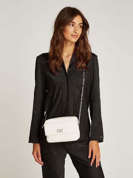 Calvin Klein Re-Lock Skuldertaske 21 cm Calvin Klein Re-Lock Skuldertaske 21 cm