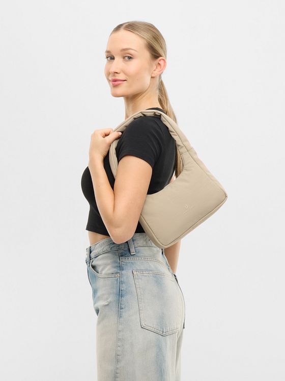 Johnny Urban Isa Skuldertaske 24 cm Johnny Urban Isa Skuldertaske 24 cm