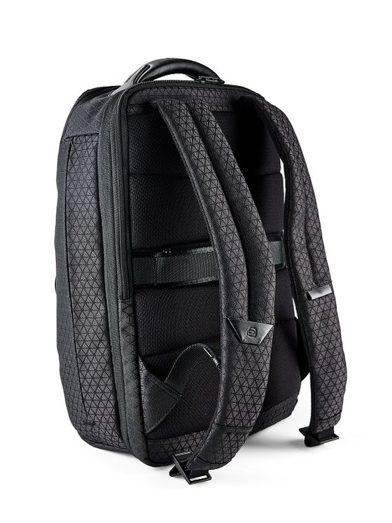 Piquadro Hex-rejserygsæk 45 cm med rum til bærbar computer
