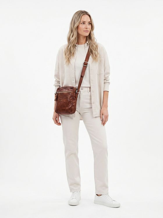 Campomaggi Fico Crossbody-laukku Nahka 19 cm Campomaggi Fico Crossbody-laukku Nahka 19 cm