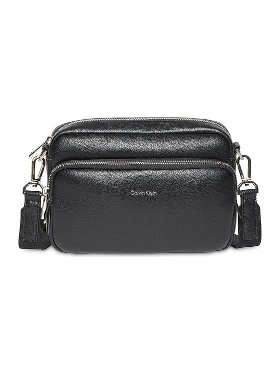 Calvin Klein Raised Skuldertaske 26 cm