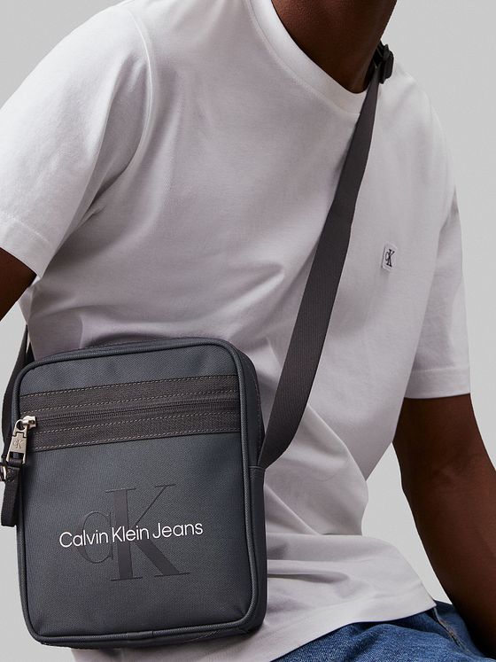 Calvin Klein Jeans Sport Essentials Skuldertaske 21 cm Calvin Klein Jeans Sport Essentials Skuldertaske 21 cm