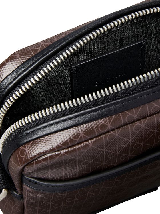 Calvin Klein Hardware Skuldertaske 21 cm