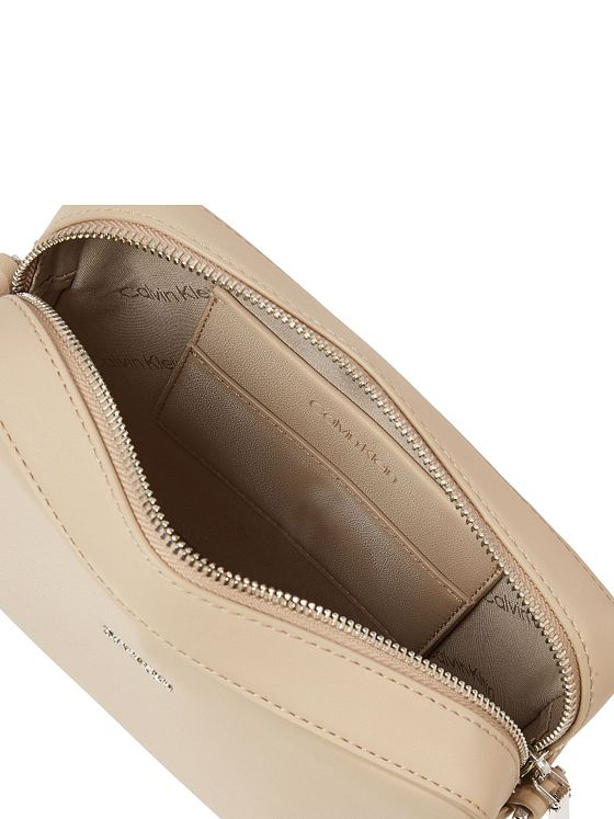 Calvin Klein CK Mixmedia Skuldertaske 22 cm