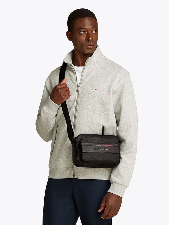 Tommy Hilfiger TH Foundation Skuldertaske 21 cm Tommy Hilfiger TH Foundation Skuldertaske 21 cm